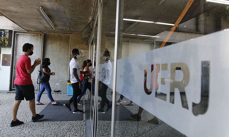 Polícia investiga caso de racismo em universidade no Rio de Janeiro 