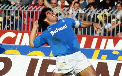 Maradona foi bicampeão italiano pela Napoli