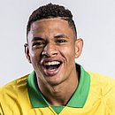 Diego Rosa em ensaio fotográfico da seleção brasileira sub-17