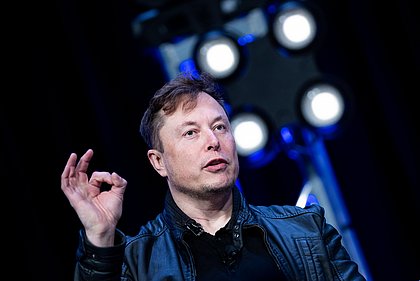 Elon Musk, fundador da Tesla, se torna o homem mais rico do mundo