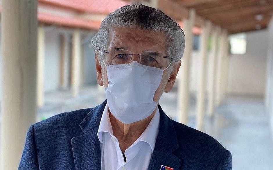 Com covid-19, prefeito de Conquista é internado após complicações pulmonares