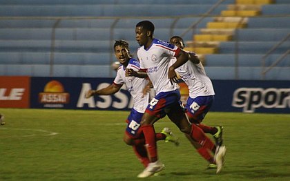 Autor do primeiro gol, garoto Ronaldo foi o destaque do jogo