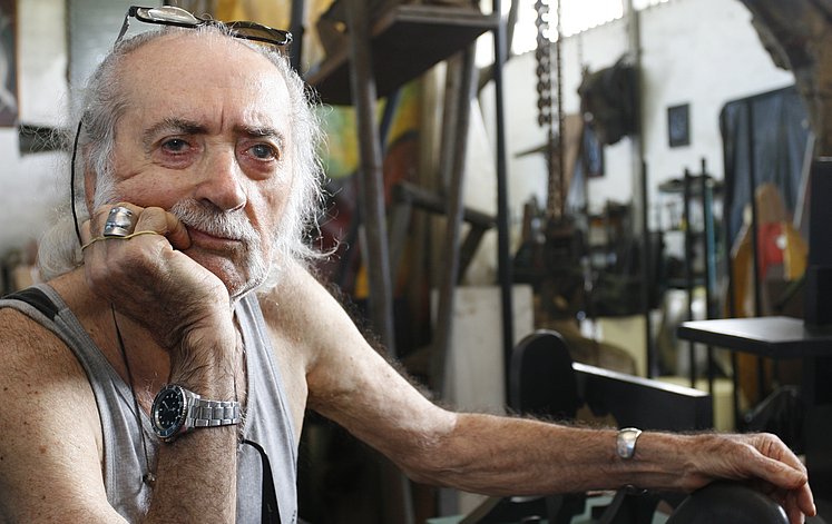 Notícias sobre mario cravo