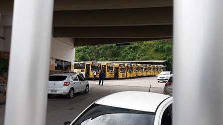 Ônibus não saíram da garagem da empresa Plataforma, em Praia Grande