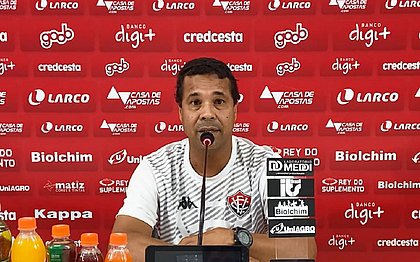 Rodrigo Chagas é o técnico interino do Vitória