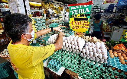 Placa com 30 ovos ganhou novo preço em meio à pandemia