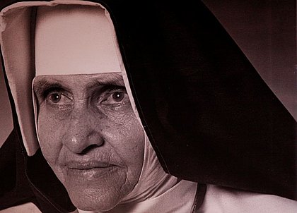 Novo milagre de Irmã Dulce: pessoa dormiu cega e acordou enxergando