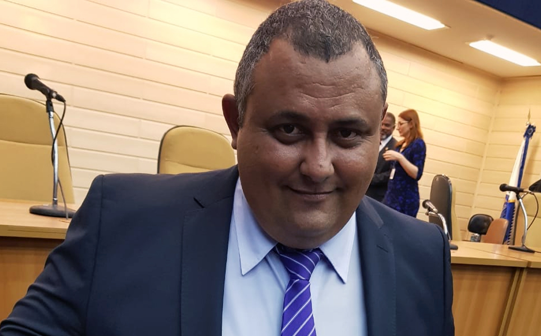 Deputado Do PSL Prop e Proibi o Da P lula Do Dia Seguinte E DIU Pelo 