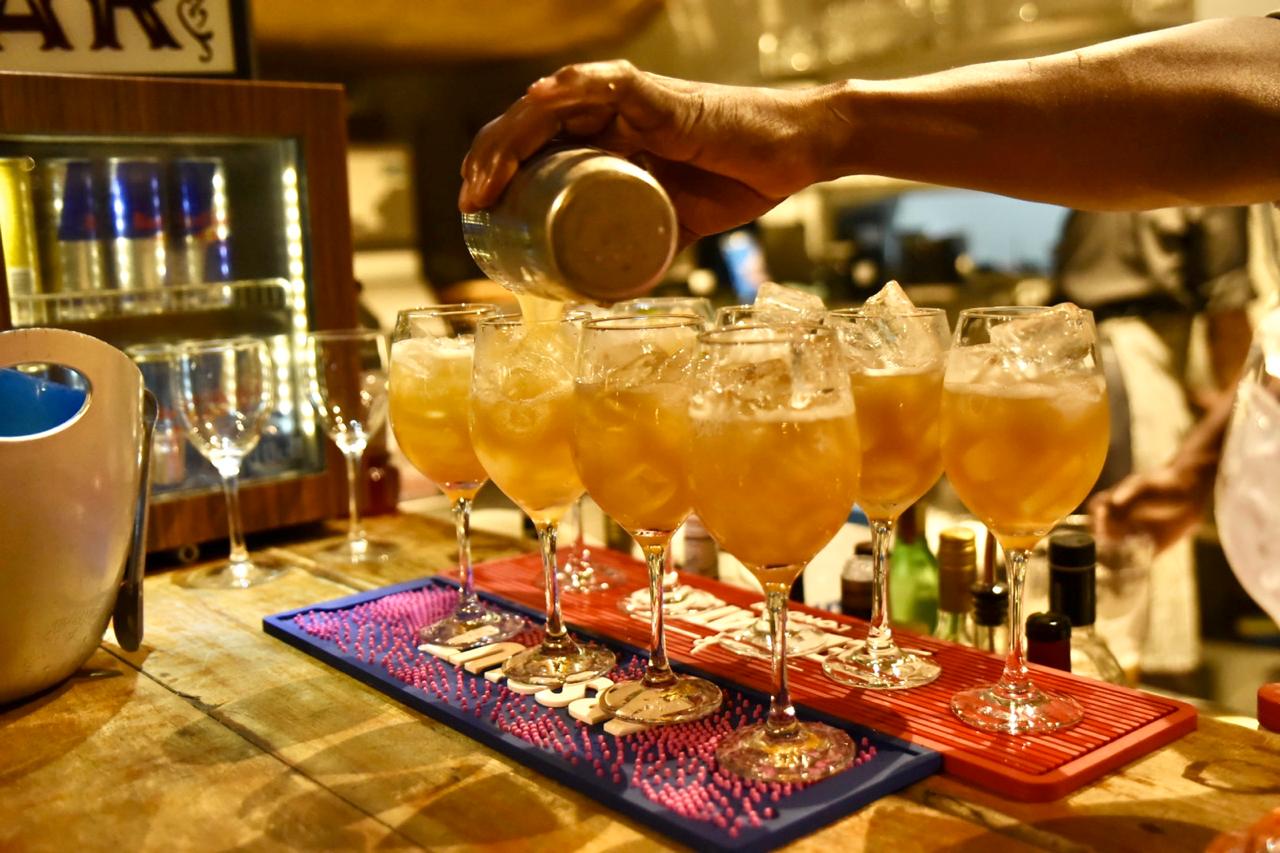 Drinques preparados pelo bartender Zulu