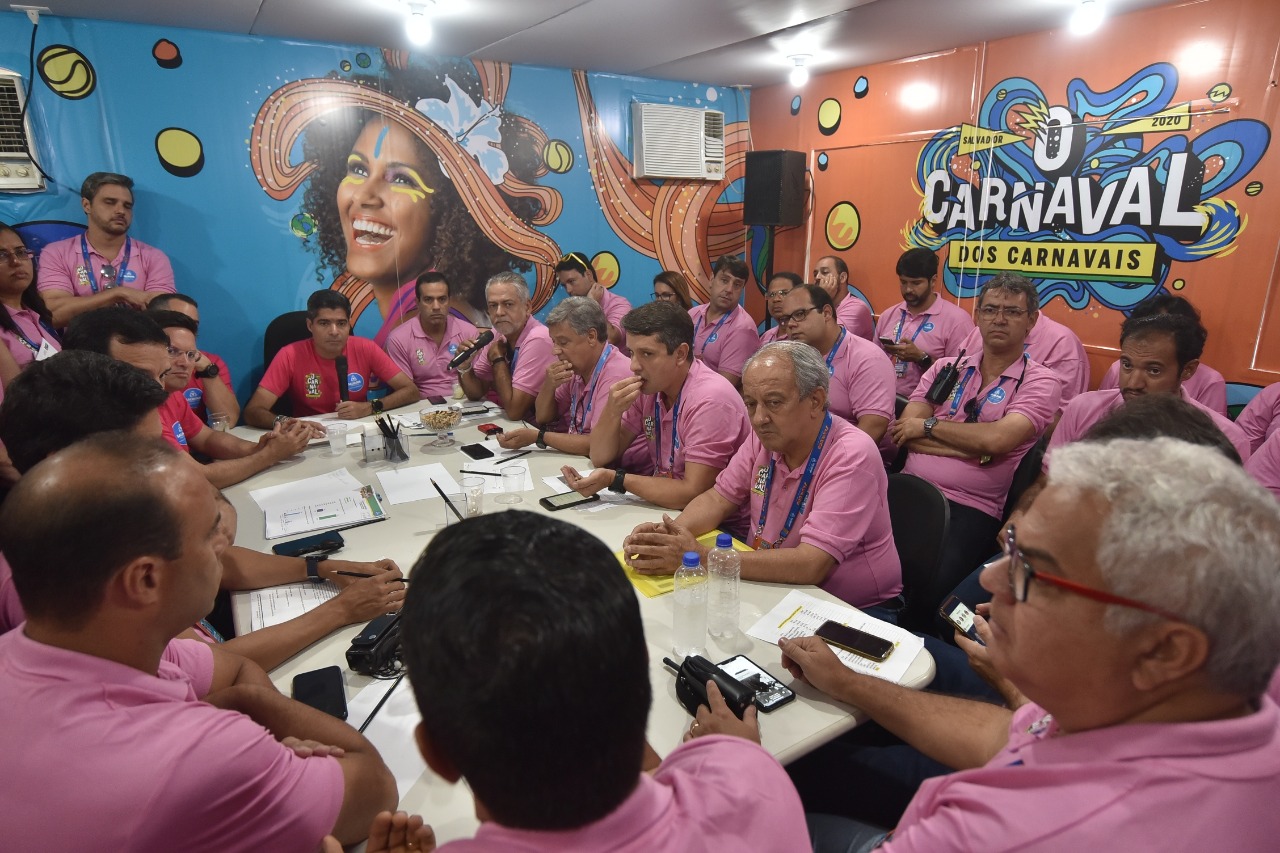 Reunião diária de avaliação do carnaval no Campo Grande
