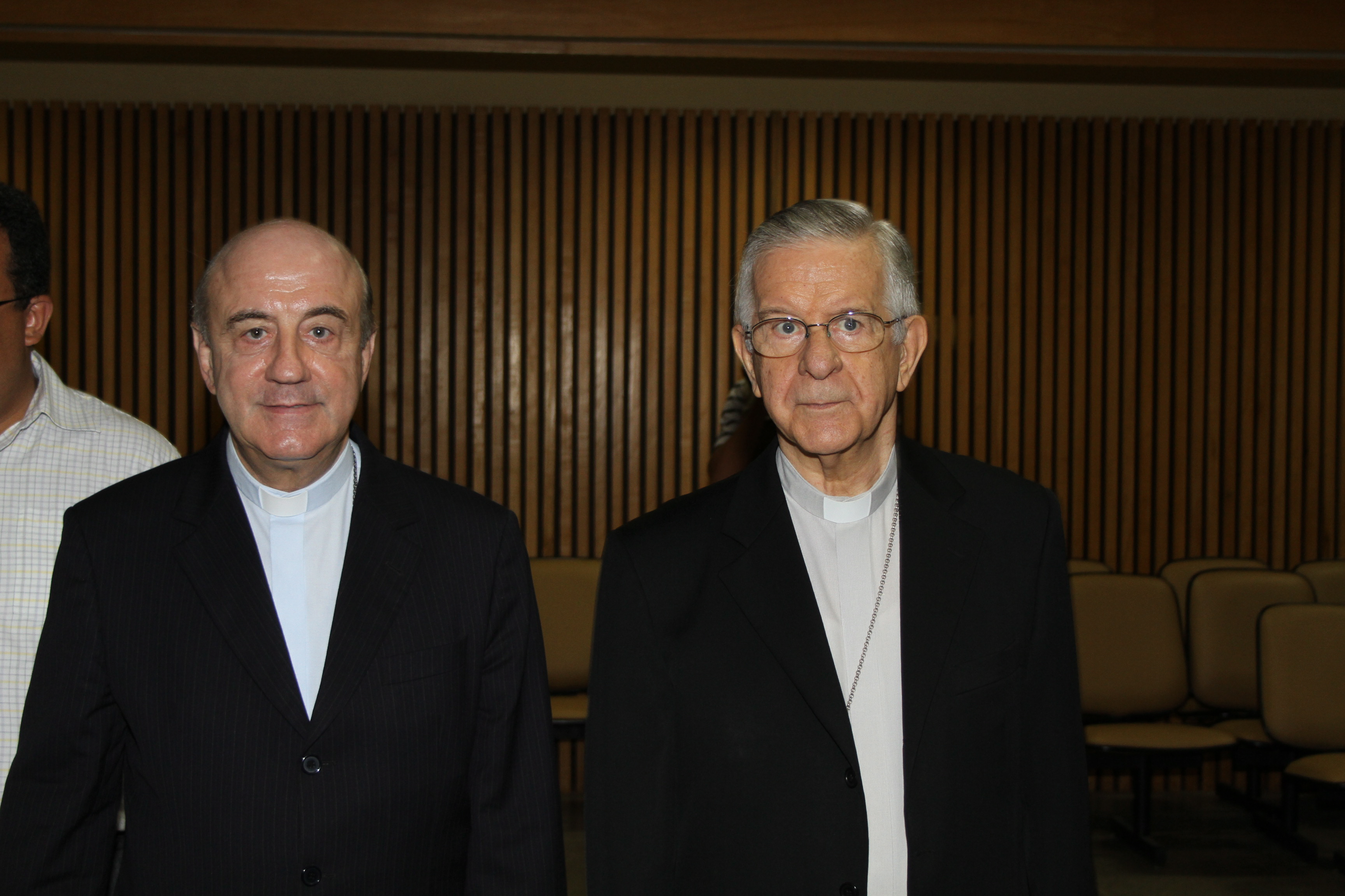 Cardeal Dom Geraldo Majella, apresentou o novo arcebispo de Salvador, Dom Murilo Krieger