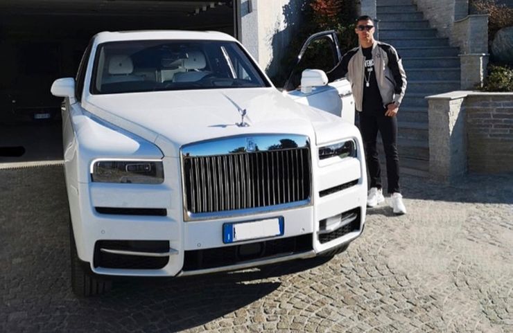 Cristiano Ronaldo e seu Rolls-Royce Cullinan, o SUV mais caro do mundo
