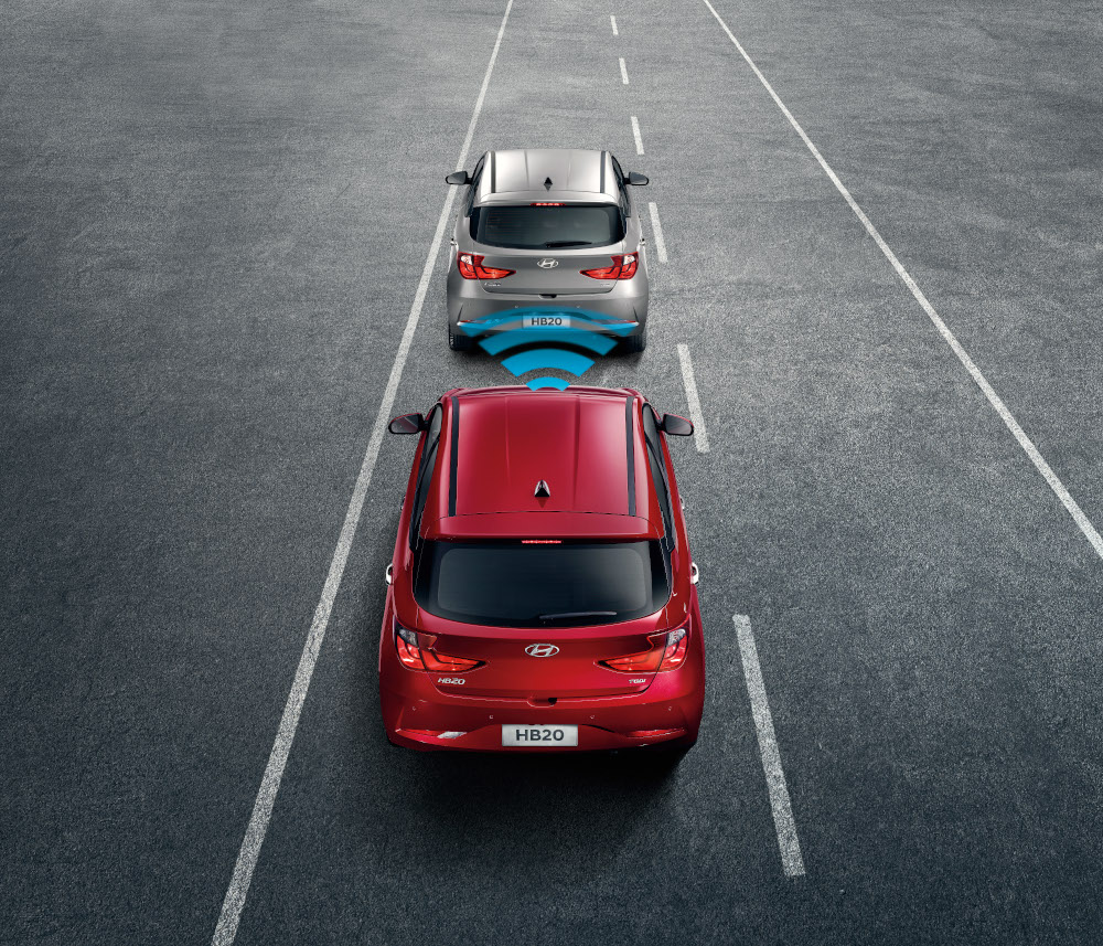 A nova geração do Hyundai HB20 conta com um radar que pode até parar completamente o carro para evitar uma colisão frontal