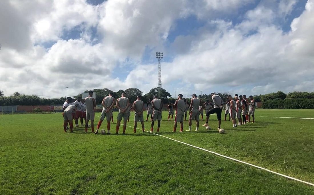 Reapresentação estava marcada para segunda-feira (24), mas não aconteceu