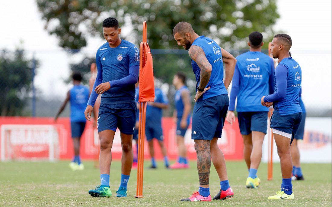 Atacantes Fernandão e Caíque receberam sondagens de equipes de fora do Brasil e pode ser os próximos a deixar o Bahia