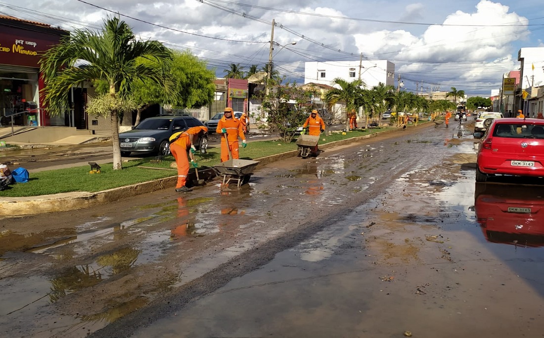 Irecê Duas Casas Desabam E 88 Pessoas Ficam Desabrigadas Após Chuva 