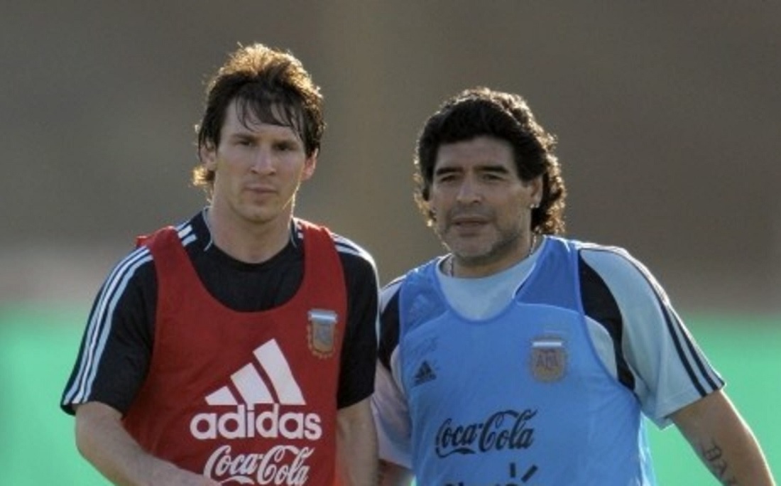 Maradona também foi técnico da Seleção da Argentina entre 2008 e 2010. Aqui, aparece ao lado de Lionel Messi, em 2010