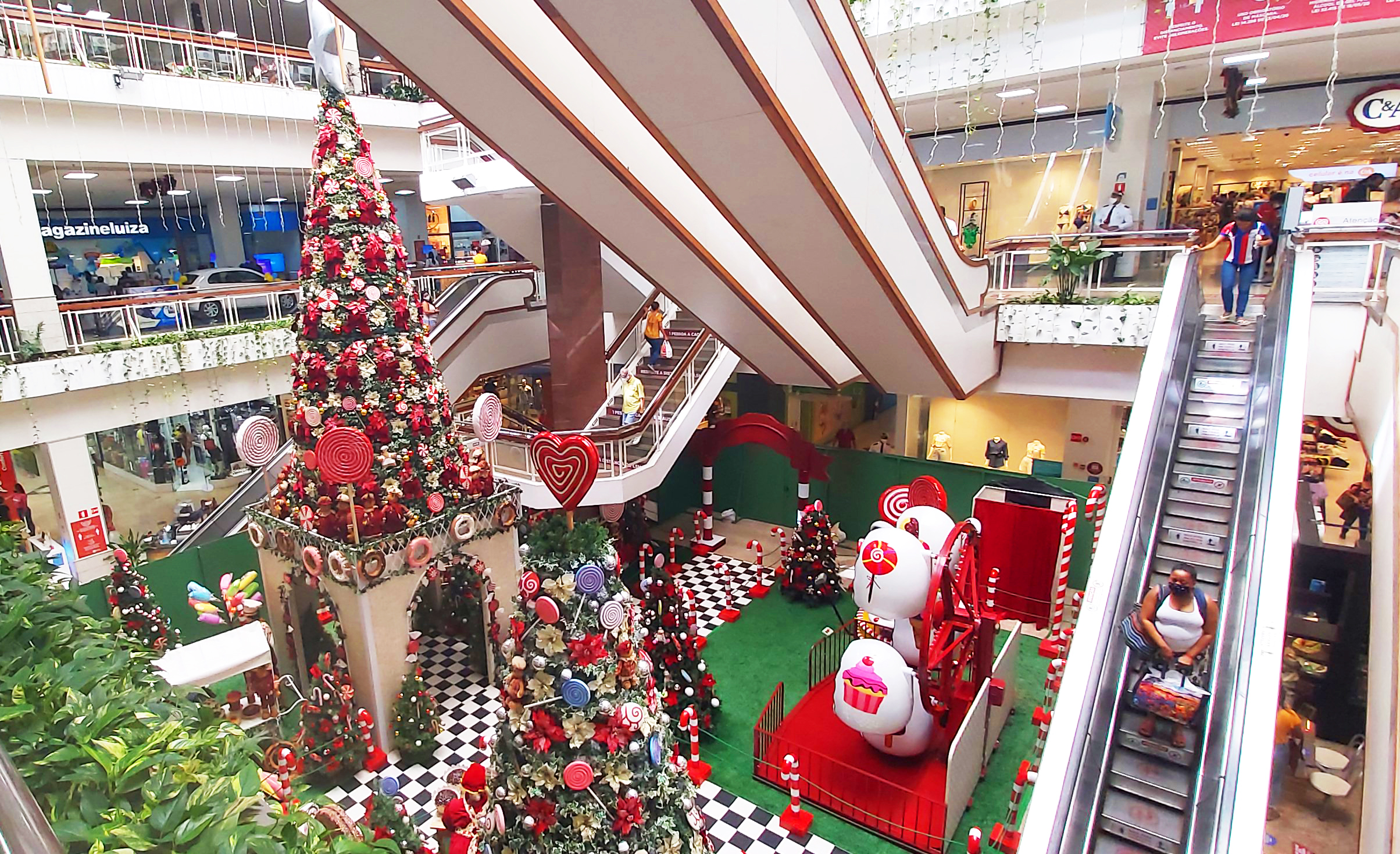 Decoração "Doce Natal" do Shopping Piedade