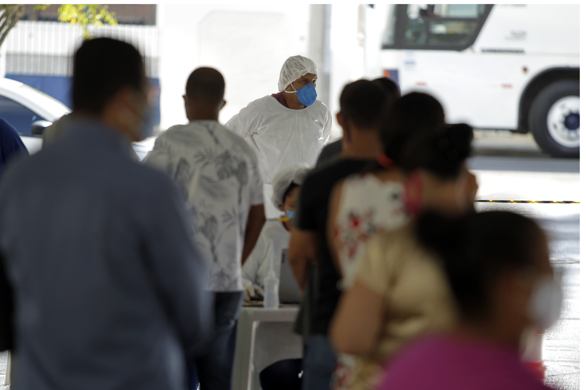 O estado registrou 63 mortes e 2.146 novos casos de covid-19 (taxa de crescimento de +0,3%) em 24h.